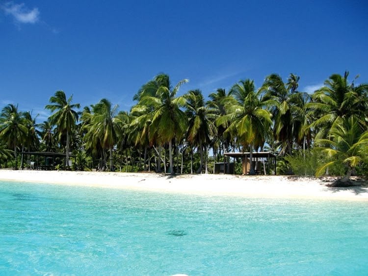 Boat trip through island channels near Coiba National Park