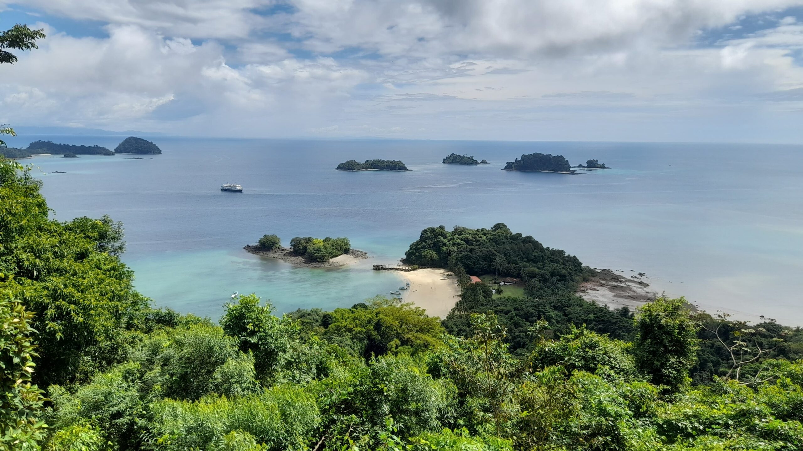 Flights to Coiba From Panama City