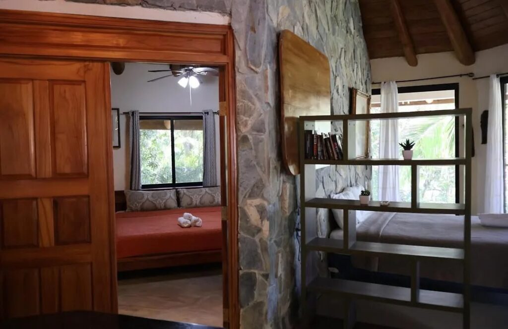 imgi_149_photo-vista-coiba-villas-restaurant-santa-catalina-13