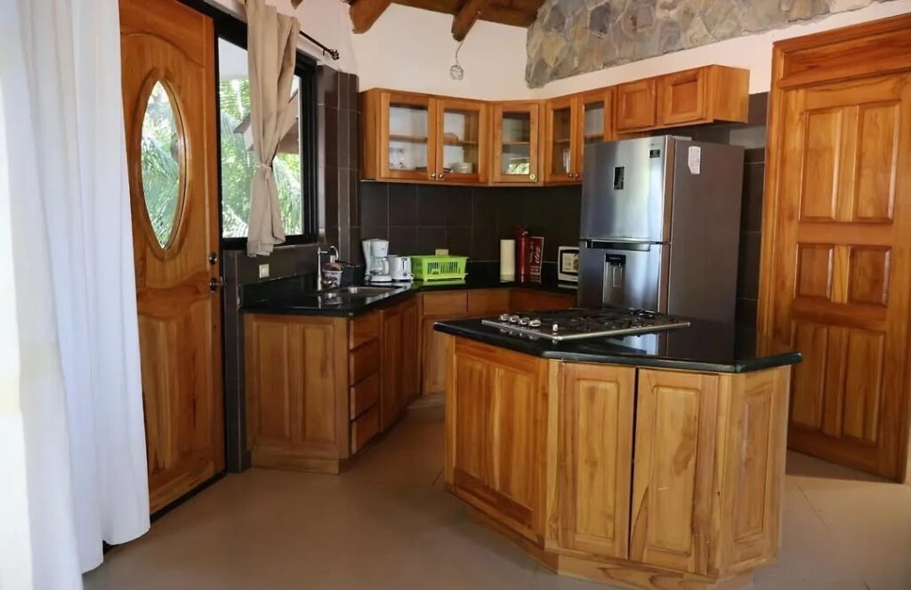 imgi_155_photo-vista-coiba-villas-restaurant-santa-catalina-16